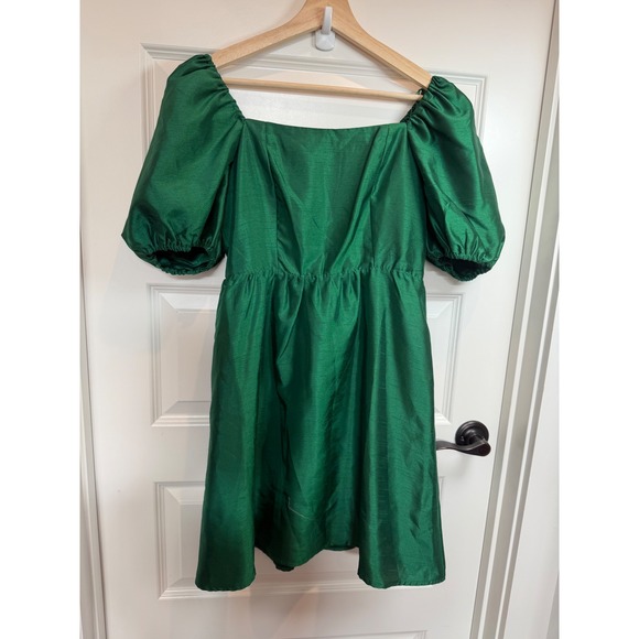 CeCe Dresses & Skirts - Cece Key Emerald Green Puff Sleeve Smocked Back Mini Dress CJ7929SLT1 NWT Sz M